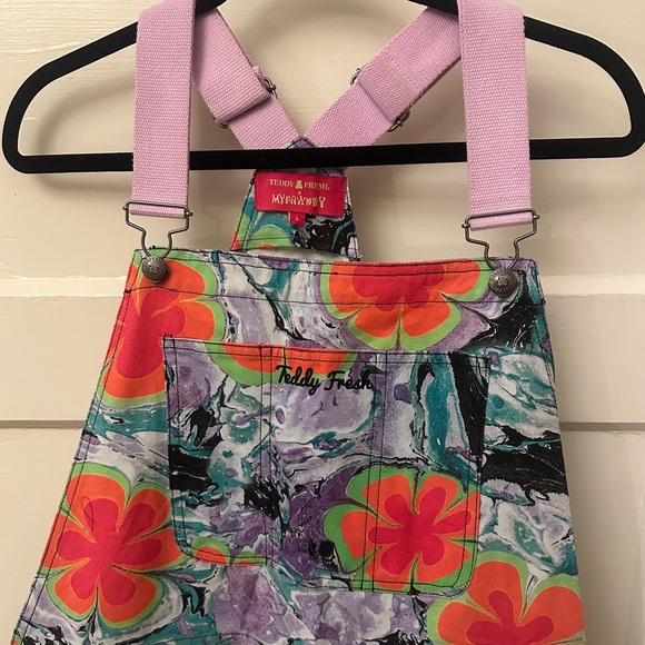 Teddy Fresh x Myfawnwy Marble Overalls - Picture 2 of 3